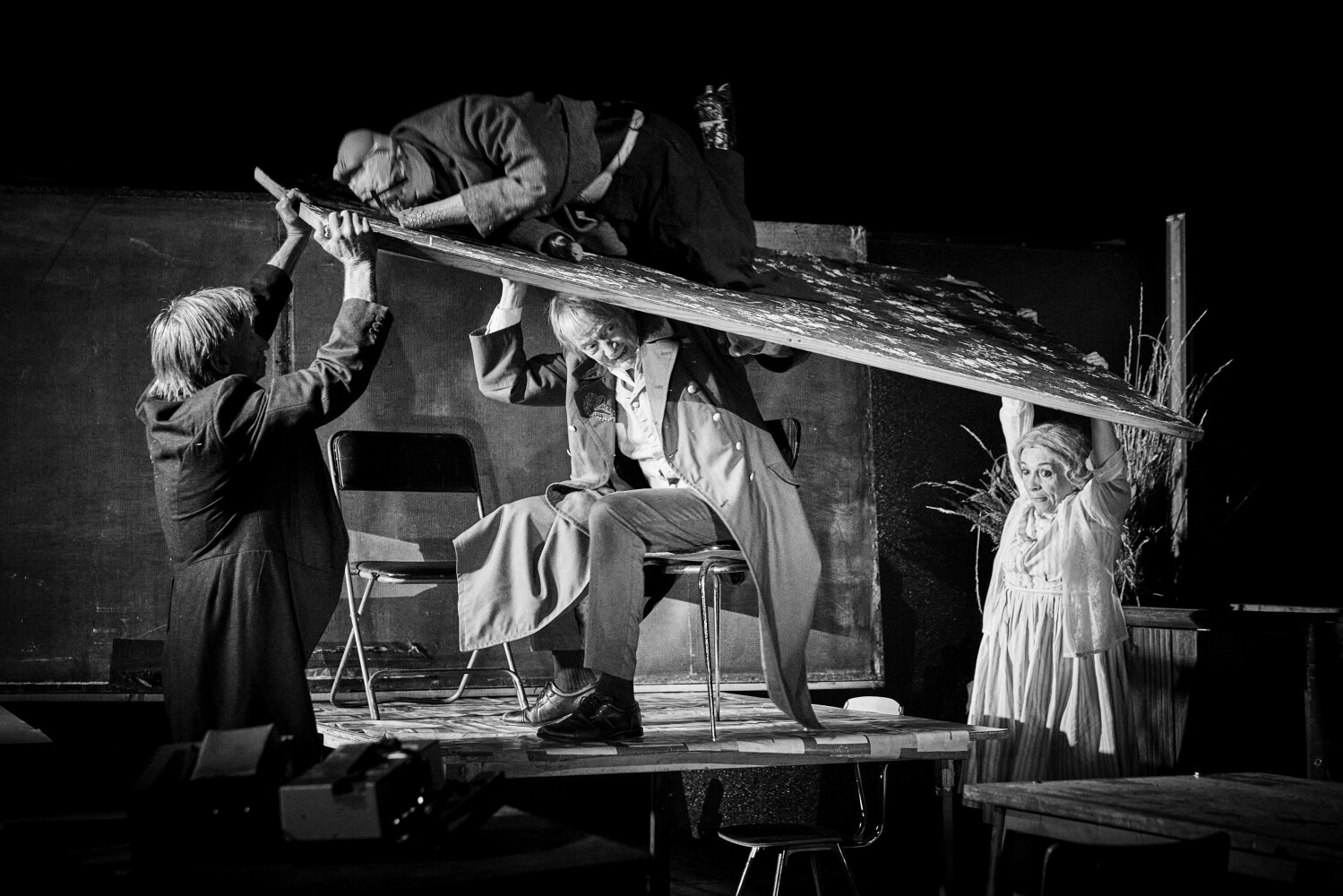 Skats no izrādes «Item». Foto – Christophe Raynaud de Lage/ Festival d’Avignon