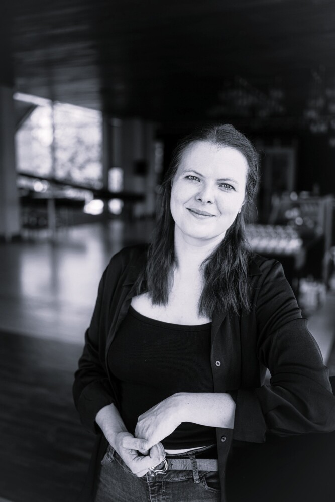 Diāna Kaijaka: «Savu kontekstu redzu saķerē ar cilvēkiem, ar kuriem jūtos labi un laimīgi, strādājot kopā.» Foto – Aivars Ivbulis 