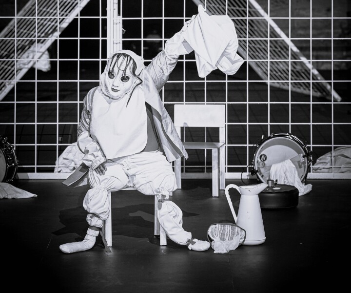 Skats no izrādes «NÔT». Foto – Christophe Raynaud de Lage / Festival d’Avignon